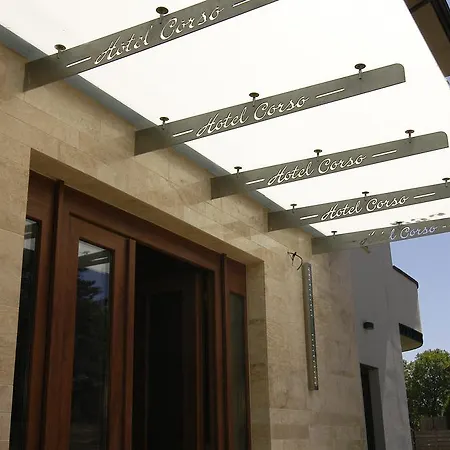 מלון Corso שיופוק