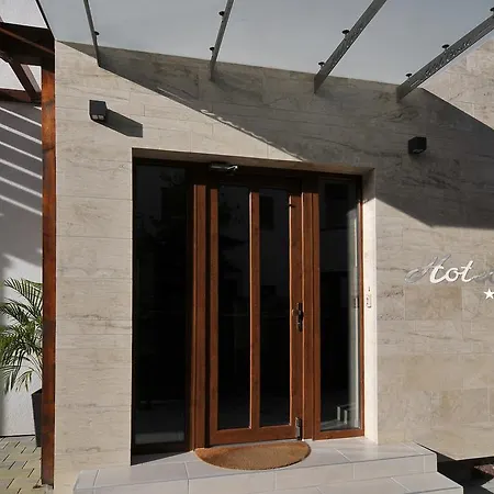 Corso מלון שיופוק